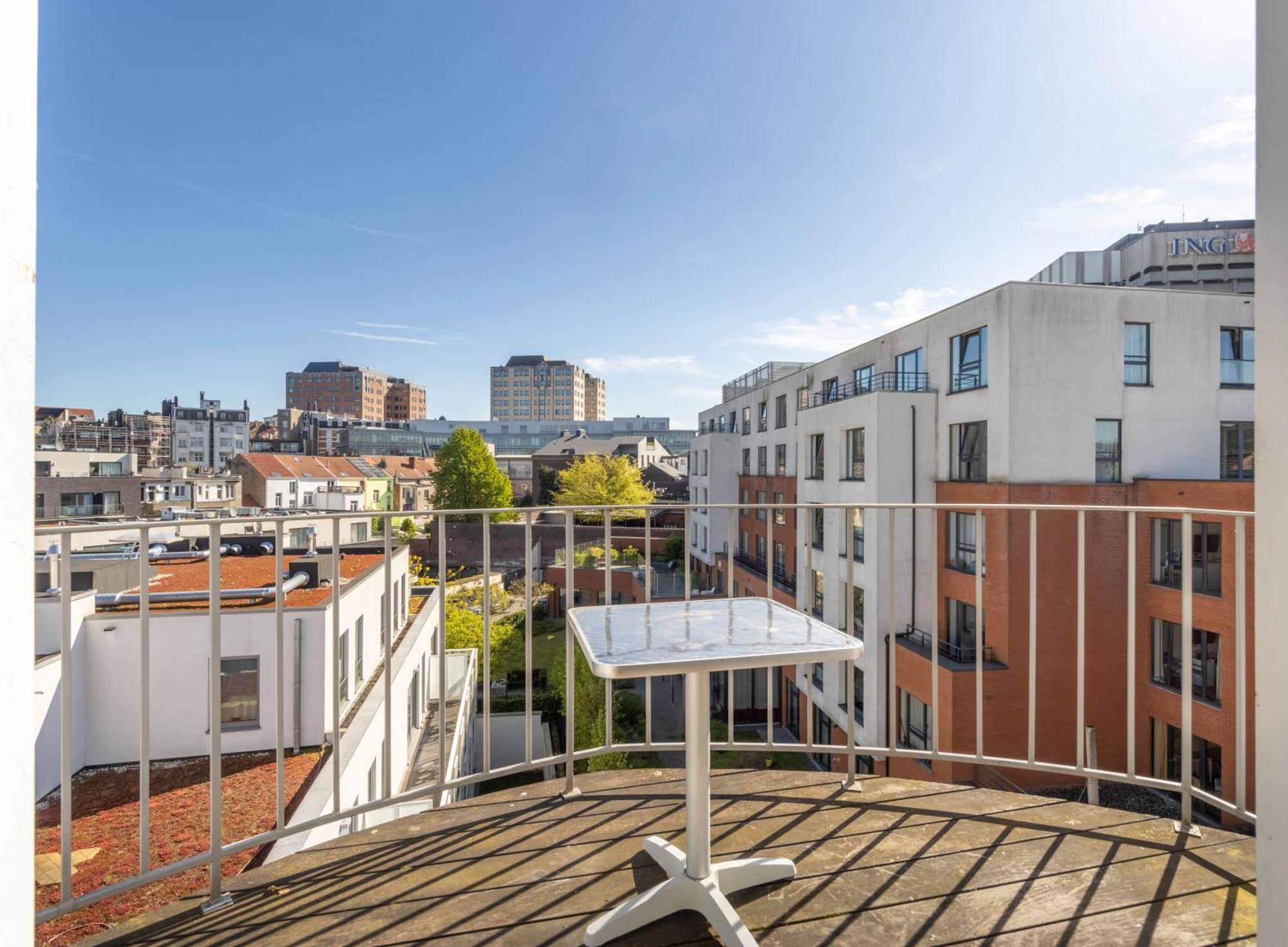 Elegance Cinquantenaire Apartamento *